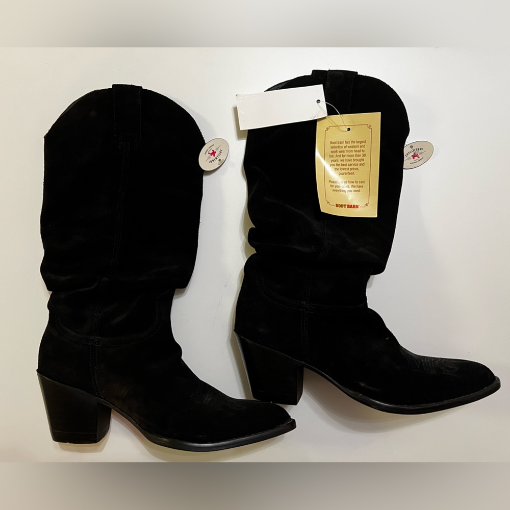 Idyllwind women’s suede boots new with tags